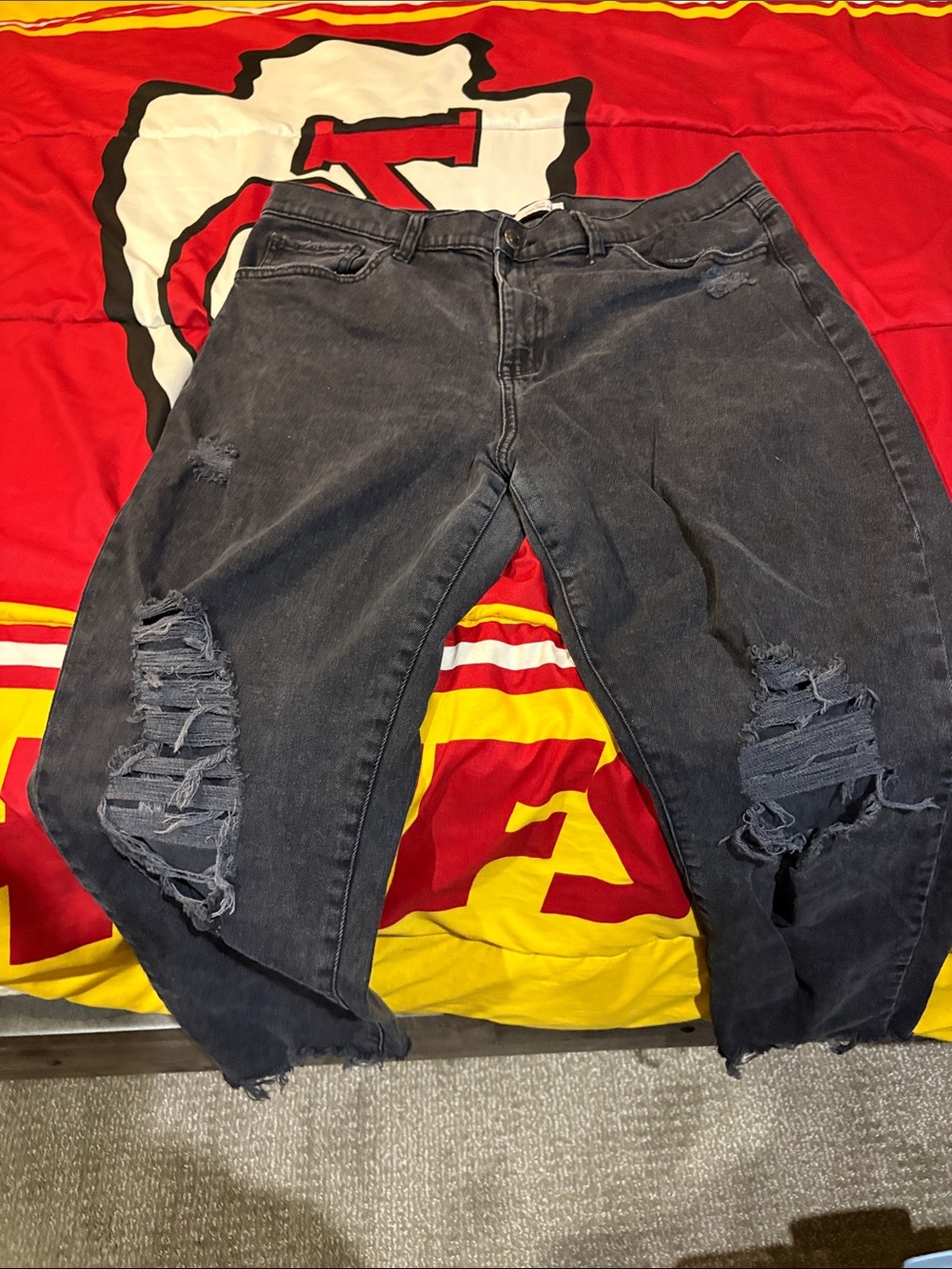 Black Distressed Women's Jeans - Fashionable Ripped Denim So high rise curvy mom